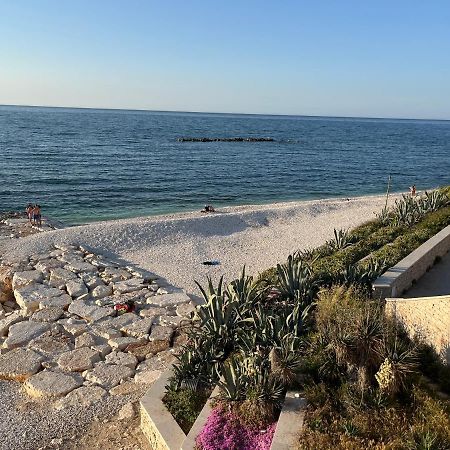 Villa Giorgia Al Mare บิสเชลเย ภายนอก รูปภาพ