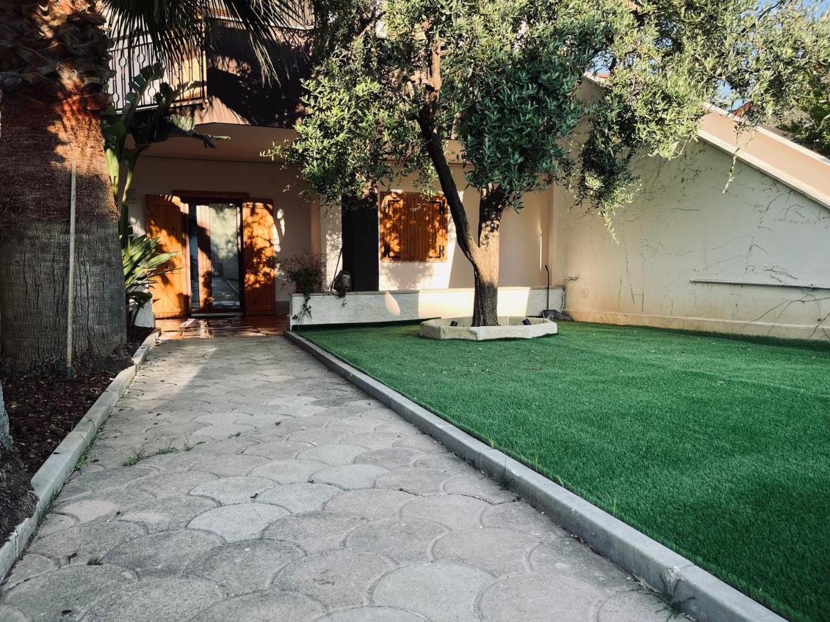 Villa Giorgia Al Mare บิสเชลเย ภายนอก รูปภาพ